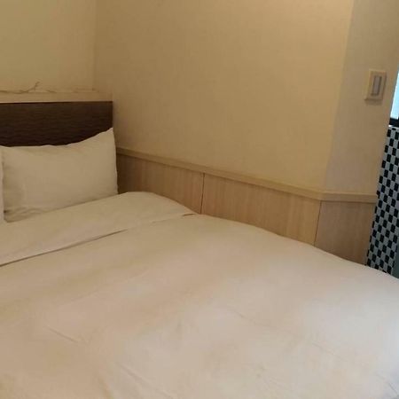 Galaxy Mini Inn Tajpej Zewnętrze zdjęcie