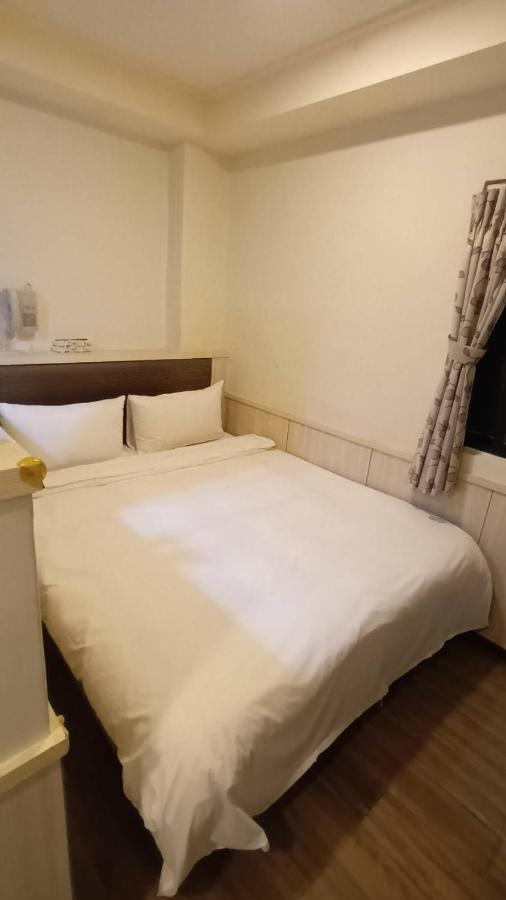 Galaxy Mini Inn Tajpej Zewnętrze zdjęcie