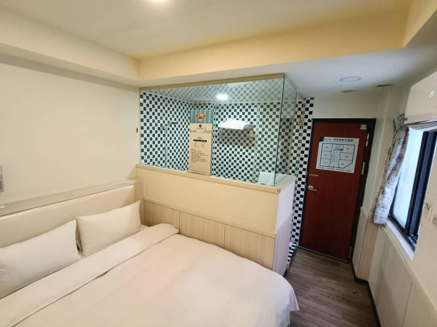 Galaxy Mini Inn Tajpej Zewnętrze zdjęcie