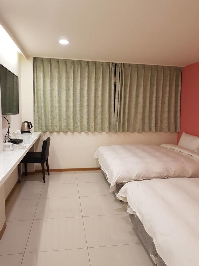 Galaxy Mini Inn Tajpej Zewnętrze zdjęcie