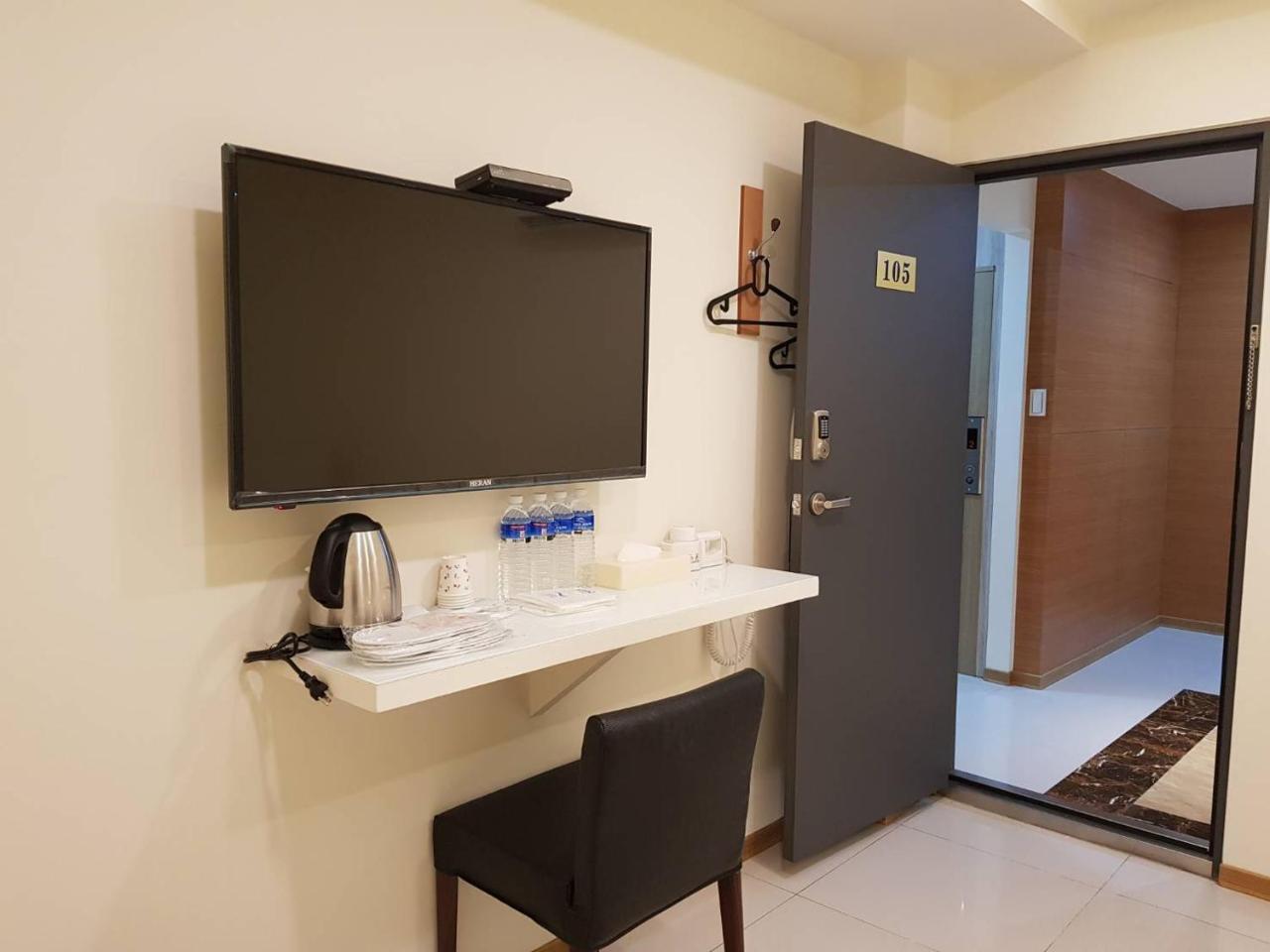 Galaxy Mini Inn Tajpej Zewnętrze zdjęcie