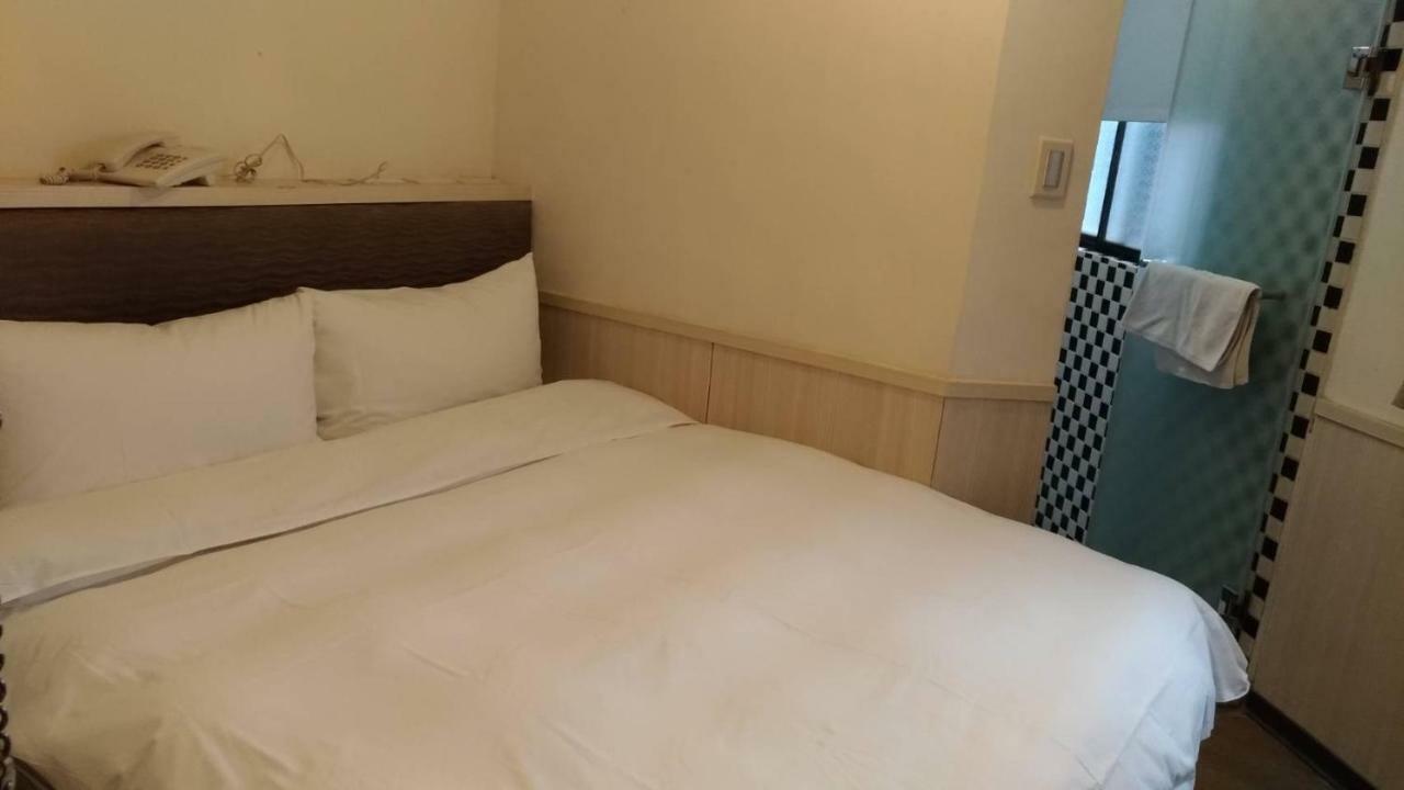 Galaxy Mini Inn Tajpej Zewnętrze zdjęcie